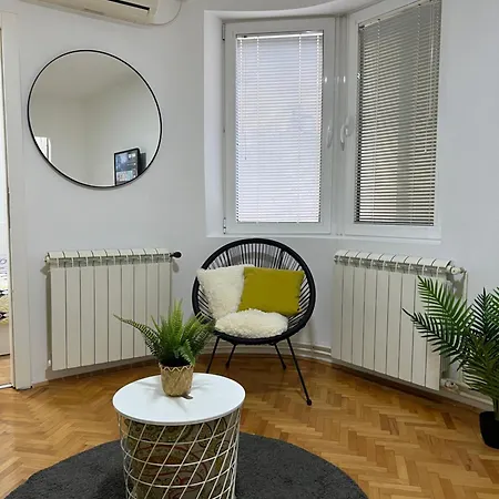 Apartment Cozy In Downtown Belgrade